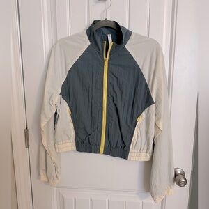 Light wind jacket from Fabletics - never worn - side L